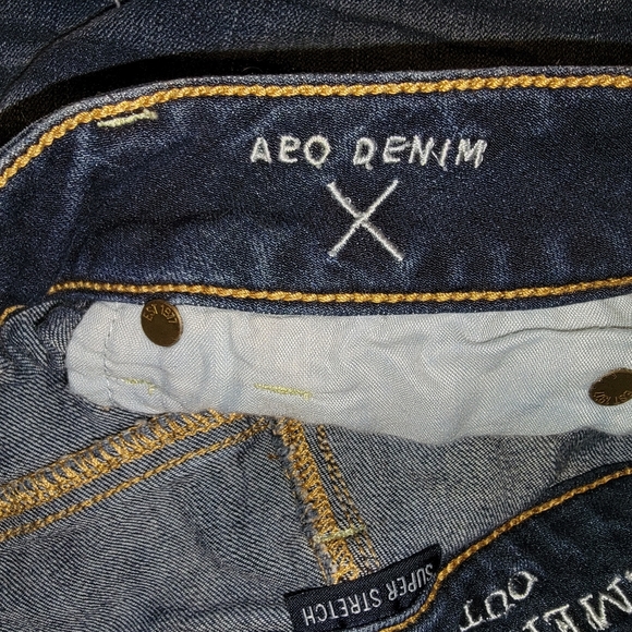 American Eagle Super Stretch Shortie Denim Jean Shorts Size 2 - Picture 7 of 7